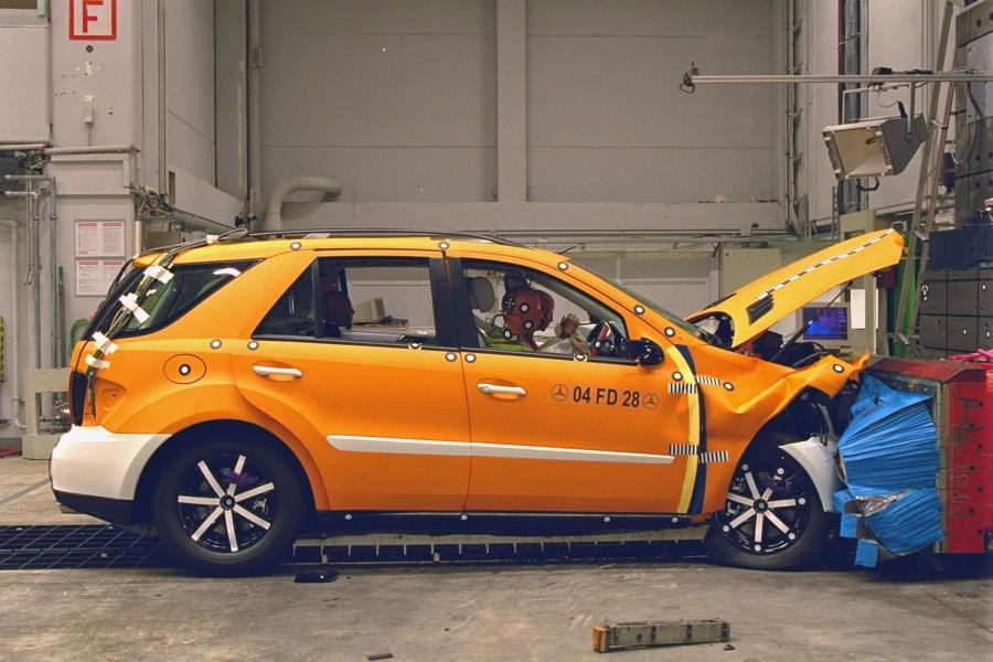  Mercedes-Benz ML-Class 2006 года  (фото 352 из 400)